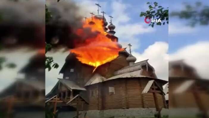 Rusya, Ukrayna’da tarihi manastırı bombaladı!