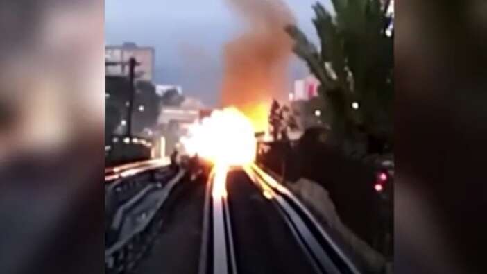 Meksika’da metro hattında patlama: Bin 400 yolcu tahliye edildi