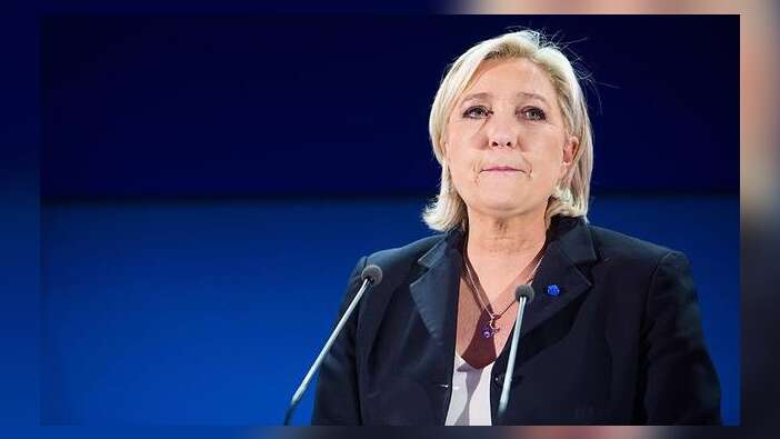Avrupa Parlamentosu Le Pen'in dokunulmazlığını kaldırdı