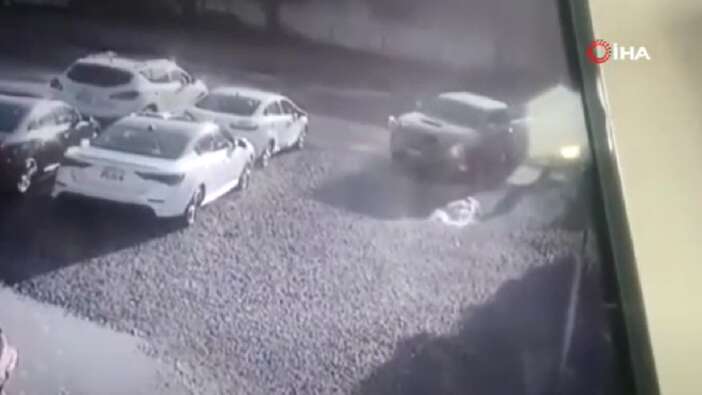 Otopark ücretini ödememek için görevliyi aracıyla ezerek öldürdü!