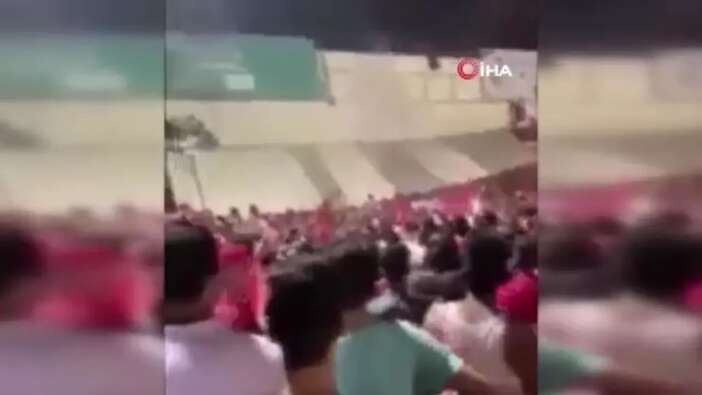 Şampiyonluk kutlamaları sırasında facia! Çöken tribünde, can pazarı