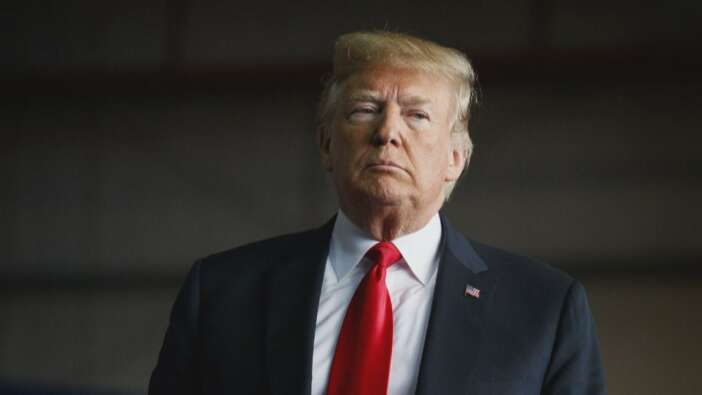 Trump'tan ilginç iddia: FBI, baskın sırasında 3 pasaportumu çaldı