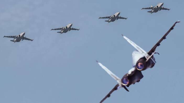 Belarus'tan tüm dünyayı tedirgin edecek açıklama: O uçaklar nükleer silah taşıyabilecek