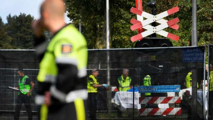 Hollanda'da kamyon, sokak partisine daldı: 4 ölü, 8 yaralı