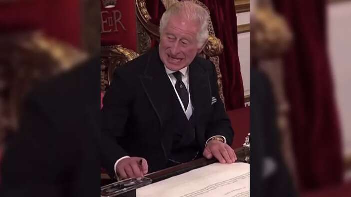 İngiltere'nin yeni kralı 3. Charles'ın o anları viral oldu: İşte ilginç tavırları
