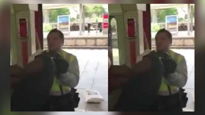 Almanya'da siyahi yolcuya adeta işkence yaptılar/Video...