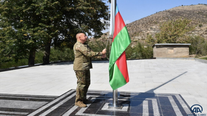 Azerbaycan Cumhurbaşkanı İlham Aliyev, işgalden kurtarılan Laçın'ı ziyaret etti