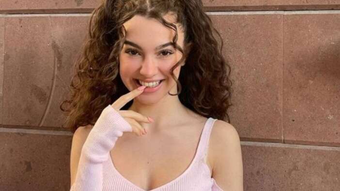 Kardeşlerim'in Asiye'si Su Burcu Yazgı Coşkun Artık Altın Kelebek Ödüllü!