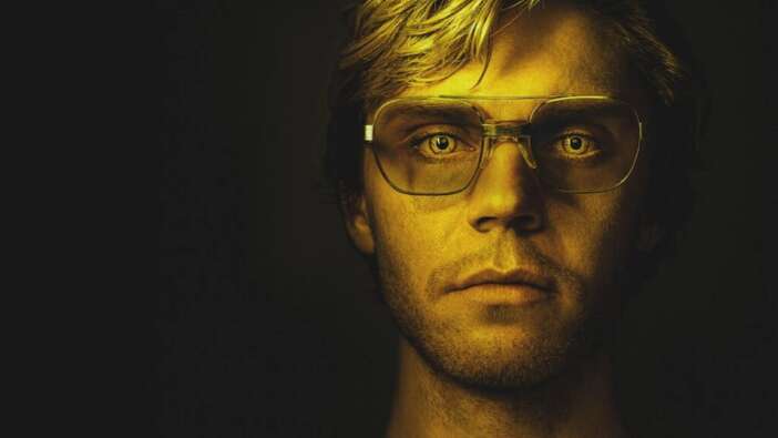 Şu An 75 Ülkede En Çok İzlenen Netflix Dizisi: Dahmer! Dahmer'in Konusu Tüylerinizi Ürpertecek!