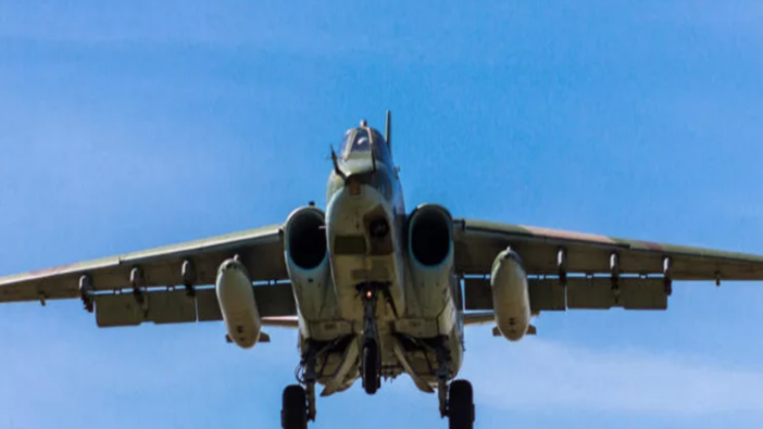 Bulgaristan'da Su-25 tipi savaş uçağı düştü