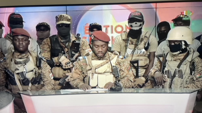 Burkina Faso'da ordu yönetime el koydu