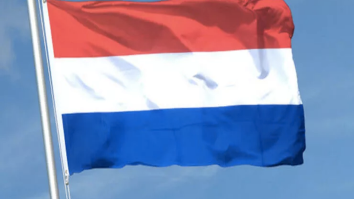 Hollanda'dan vatandaşlarına çağrı: İran'a gitmeyin