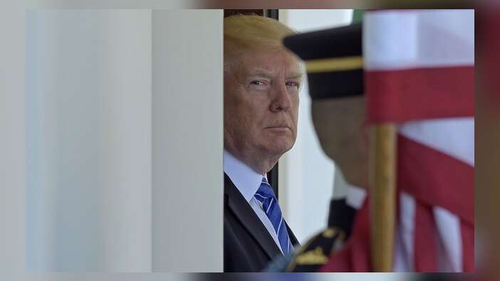 Trump'a bir darbe daha! ABD Başkanı'nın oğlu seçim öncesi bir Rusla görüştüğünü kabul etti