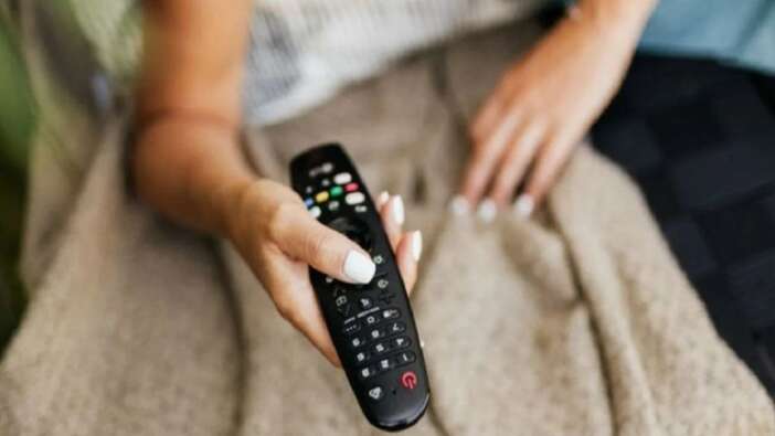 Ünlü isim duyurdu: televizyon dizileri o tarihte başlıyor!