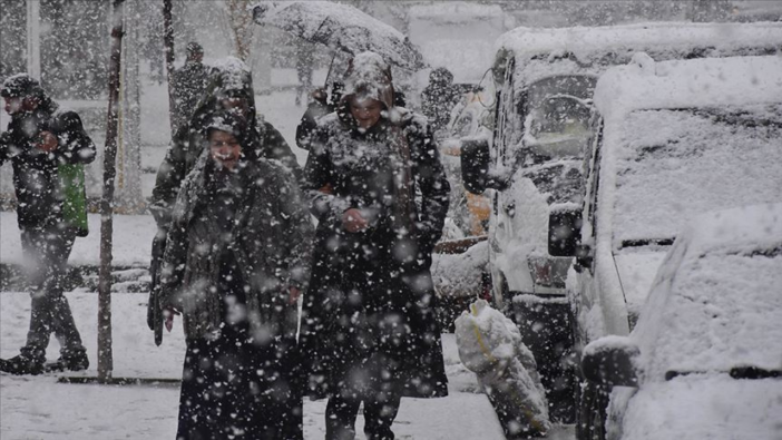 Bu iller dikkat! Meteoroloji'den yoğun kar yağışı uyarısı: Gece yarısı başlayacak