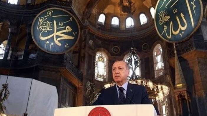 Cumhurbaşkanı Erdoğan Ayasofya'da... Vatandaşlar akın etti!