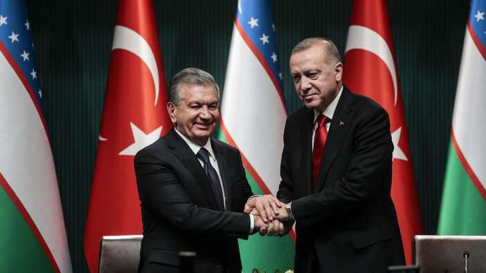 Özbekistan Cumhurbaşkanı Mirziyoyev'den Erdoğan'a tebrik telefonu