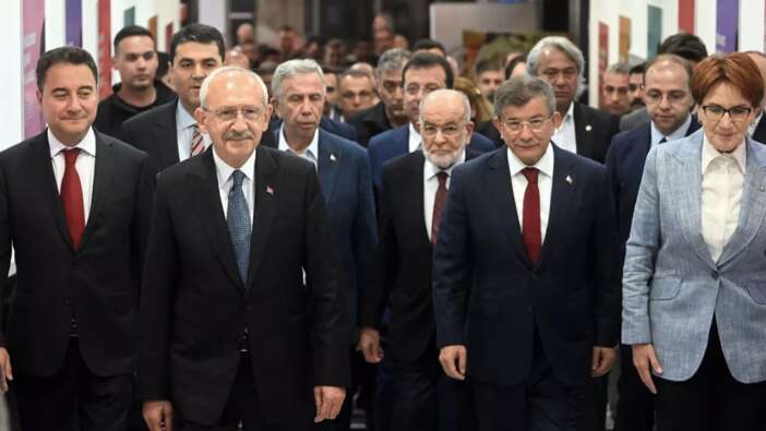Gelecek Partisi'nde deprem: Seçim sonrası üst düzey istifalar!