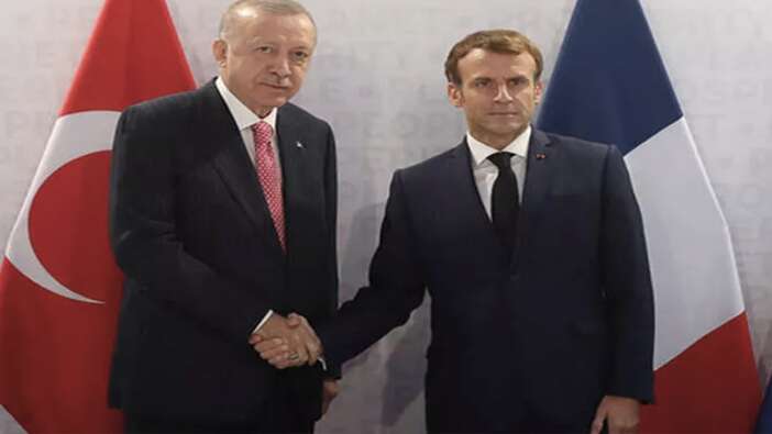 Macron'dan Türkçe tebrik mesajı