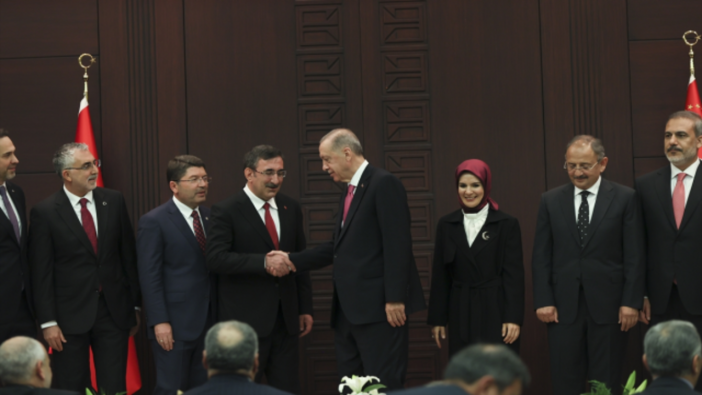 Türkiye Yüzyılı başladı! İşte yeni kabine üyelerinden ilk mesajlar...