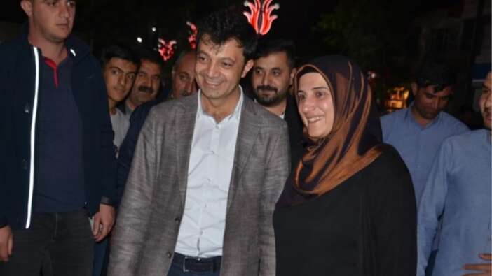 4 ilde eş zamanlı operasyon: HDP'li Patnos Belediyesi eş başkanları gözaltında!