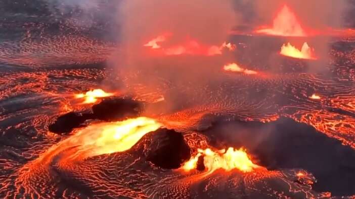 Hawaii'deki Kilauea Yanardağı'nda patlama! İşte o görüntüler