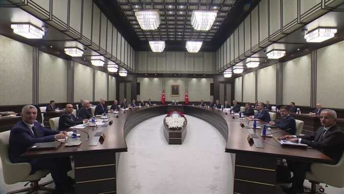 Kabine bugün toplanıyor! Asgari ücrete zam, deprem konutları, fahiş kira artışları gibi konular masada olacak