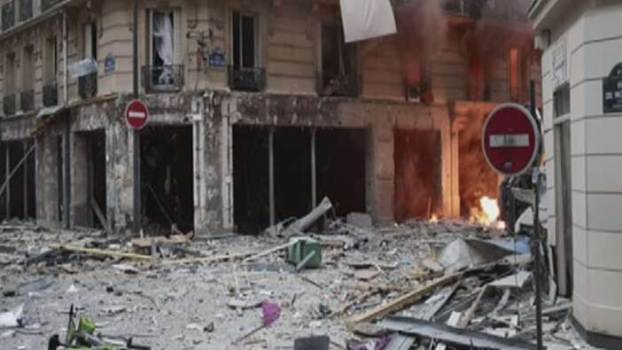 Paris'te patlama!