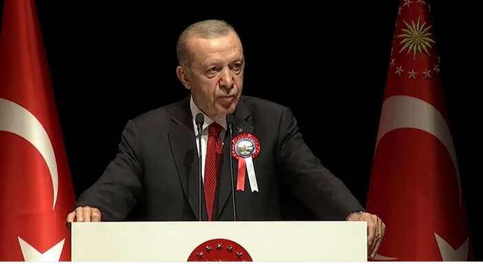 Cumhurbaşkanı Erdoğan'dan NATO'ya net İsveç mesajı: Teröristlere kucak açanlara onay veremeyiz!