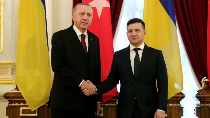 Zelenskiy, Cumhurbaşkanı Erdoğan'ın daveti üzerine yarın İstanbul'a gelecek!