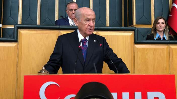 Devlet Bahçeli'den emekli maaşlarına 'seyyanen zam' çağrısı! "8077 TL  emekli kök ücretlerine de yansıtılmalıdır"