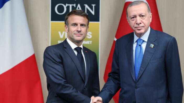 NATO'da kritik zirve: Erdoğan, Fransa Cumhurbaşkanı Macron ile bir araya geldi!