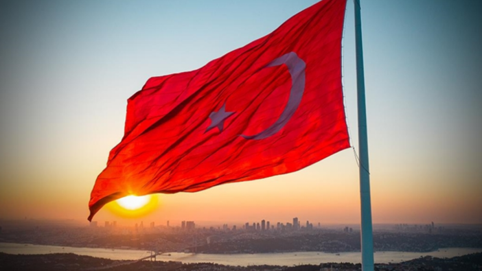 Siyasilerden 15 Temmuz mesajı! ''Hainlerle mücadelemiz azim ve kararlılıkla sürecek''