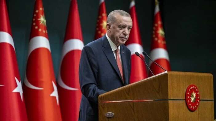 Cumhurbaşkanı Recep Tayyip Erdoğan'dan maaşları düzenleme mesajı...