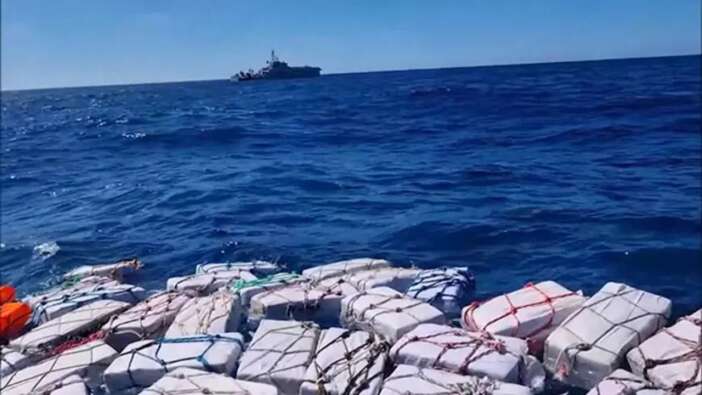 İtalya'da 5.3 tonluk uyuşturucuyu Türk polisi yakalattı!