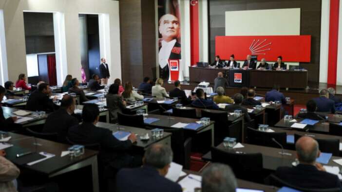 Koltuğu bırakmayan Kılıçdaroğlu baskıyı artırıyor: Vekillere yeni medya yasakları getirdi! "Dini konulara girmeyin"