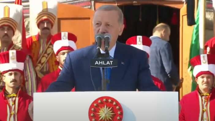 Cumhurbaşkanı Erdoğan'dan Ahlat'ta önemli mesajlar!