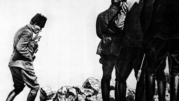 101 yıl önce yazılan kahramanlık destanı! 30 Ağustos zaferi tarihe altın harflerle kazındı: İşte Atatürk’ün çizimiyle Büyük Taarruz…