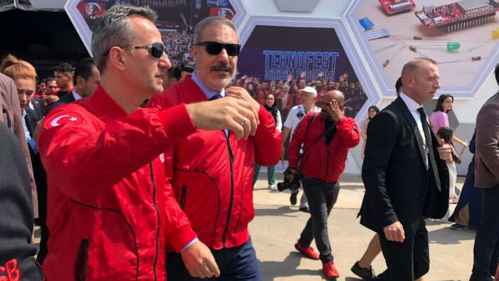 Bakan Fidan TEKNOFEST'i ziyaret etti