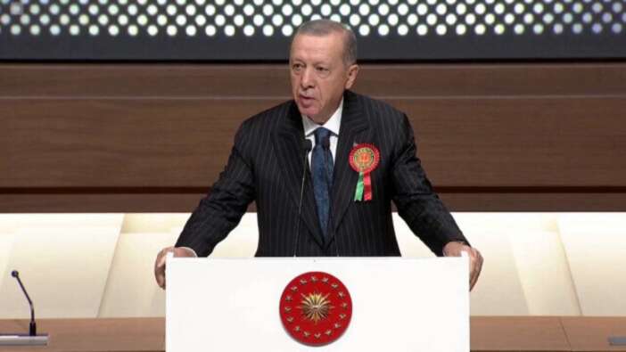 Cumhurbaşkanı Erdoğan'dan sivil anayasa çağrısı: Milletimiz yeni anayasayı anasının ak sütü gibi hak ediyor