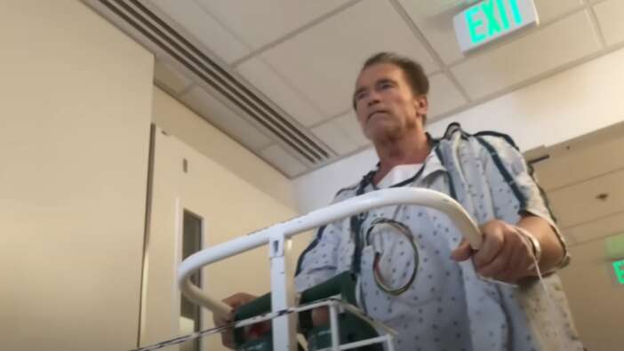 Arnold Schwarzenegger ölümden döndü! Doktor hatası hayatına mal oluyordu...
