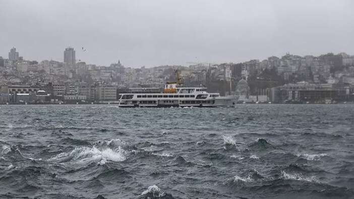 İstanbul Valiliğinden fırtına uyarısı: Dikkatli ve tedbirli olunmalıdır
