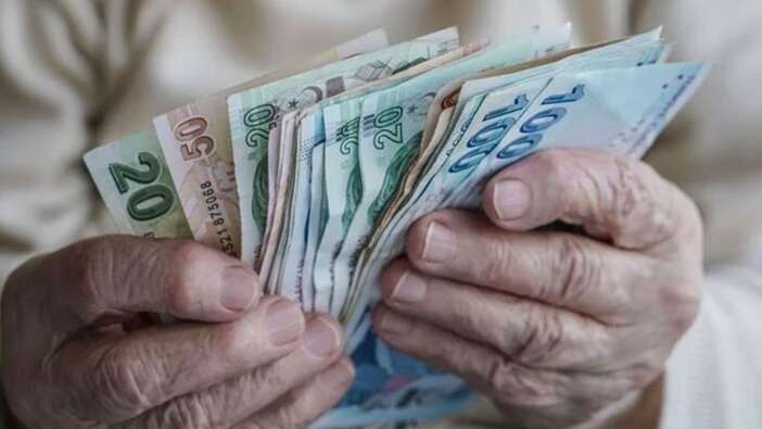 AK Partili Akbaşoğlu'ndan emekli maaşı açıklaması: Yakın zamanda olumlu dokunuşlarda bulunacağız