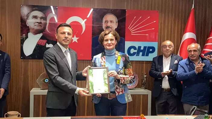 Canan Kaftancıoğlu görevini Özgür Çelik'e devretti