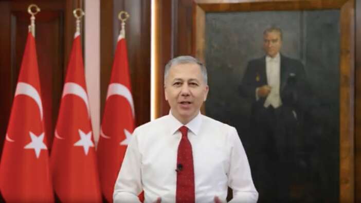 Bakan Yerlikaya'dan takdir toplayan 100. yıl mesajı! "Cepheye mermi taşıyan nenelerimizin son vasiyetidir"