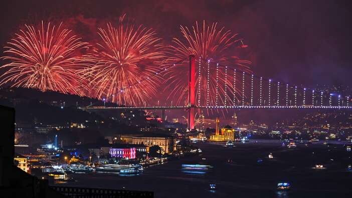 İstanbul'da Cumhuriyet Bayramı kutlamalarından eşsiz görüntüler!