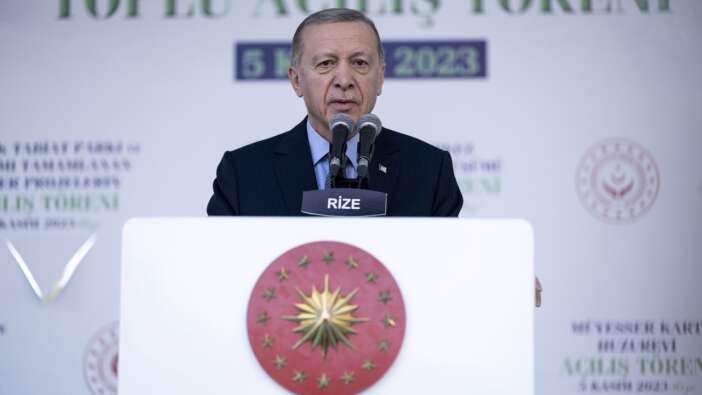 Cumhurbaşkanı Erdoğan'dan Özgür Özel için ilk yorum: "Yeni gelen de Bay Bay Kemal gibi ilk Demirtaş’a selam verdi. Al birini vur ötekine"