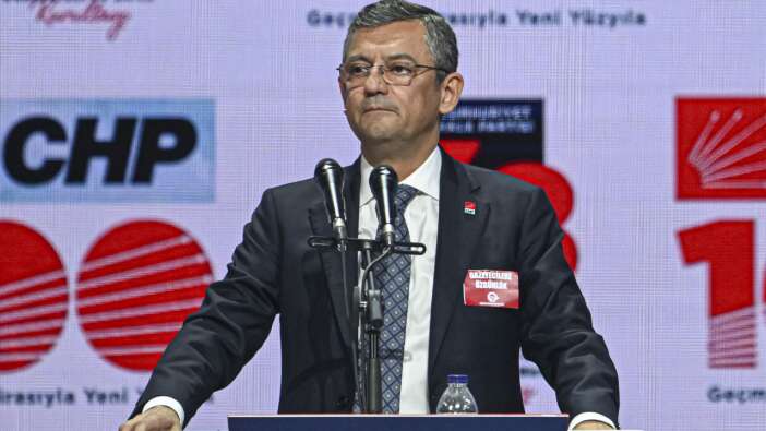 Özgür Özel kurultay konuşmasında Selahattin Demirtaş ve Osman Kavala'ya selam verdi