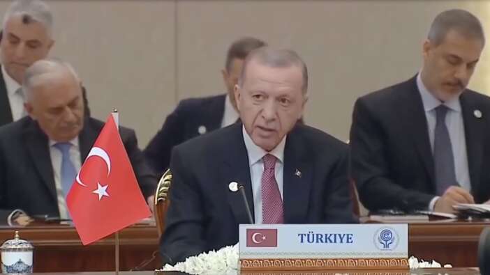 Erdoğan Ekonomik İşbirliği Teşkilatı Zirvesi’nde duyurdu: 15 Kasım'da İstanbul'da Gazze için toplantı yapılacak!