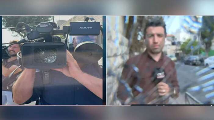 Katil İsrail polisi cuma namazı öncesi gaz bombası attı! Türk gazetecilere saldırdılar...